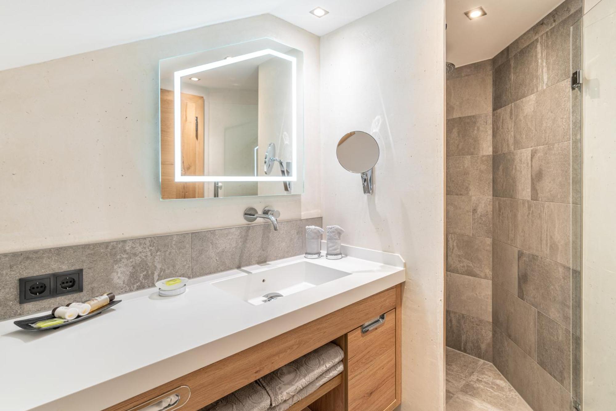 אוברגורגל Hotel Wiesental מראה חיצוני תמונה
